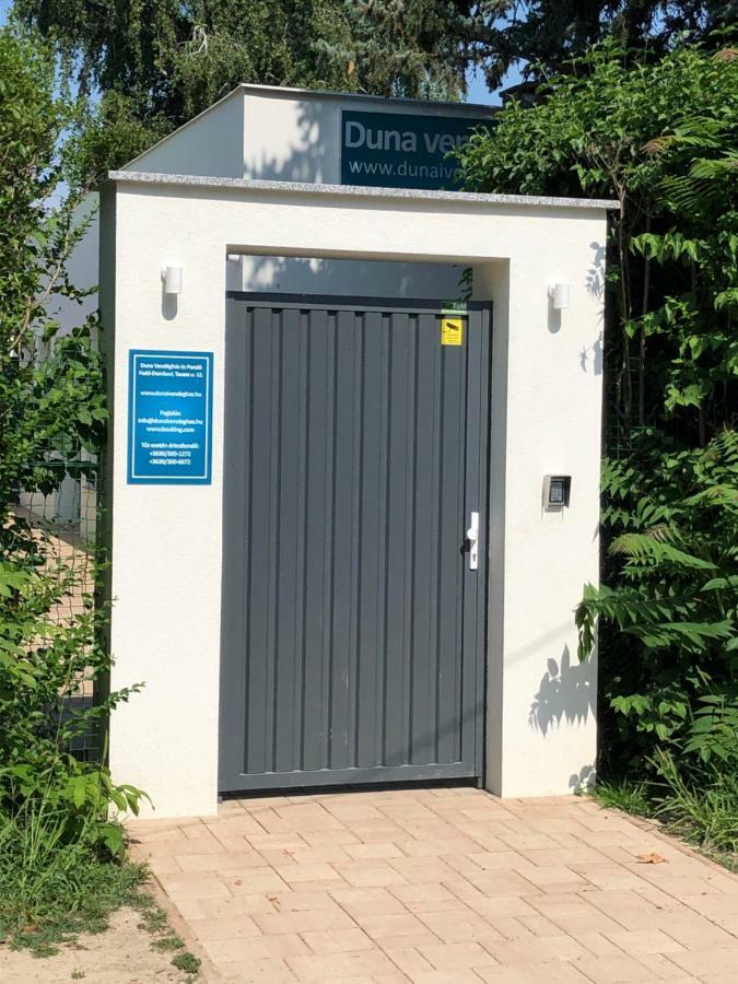 Duna Vendeghaz Hotel Fadd-Dombori Bagian luar foto