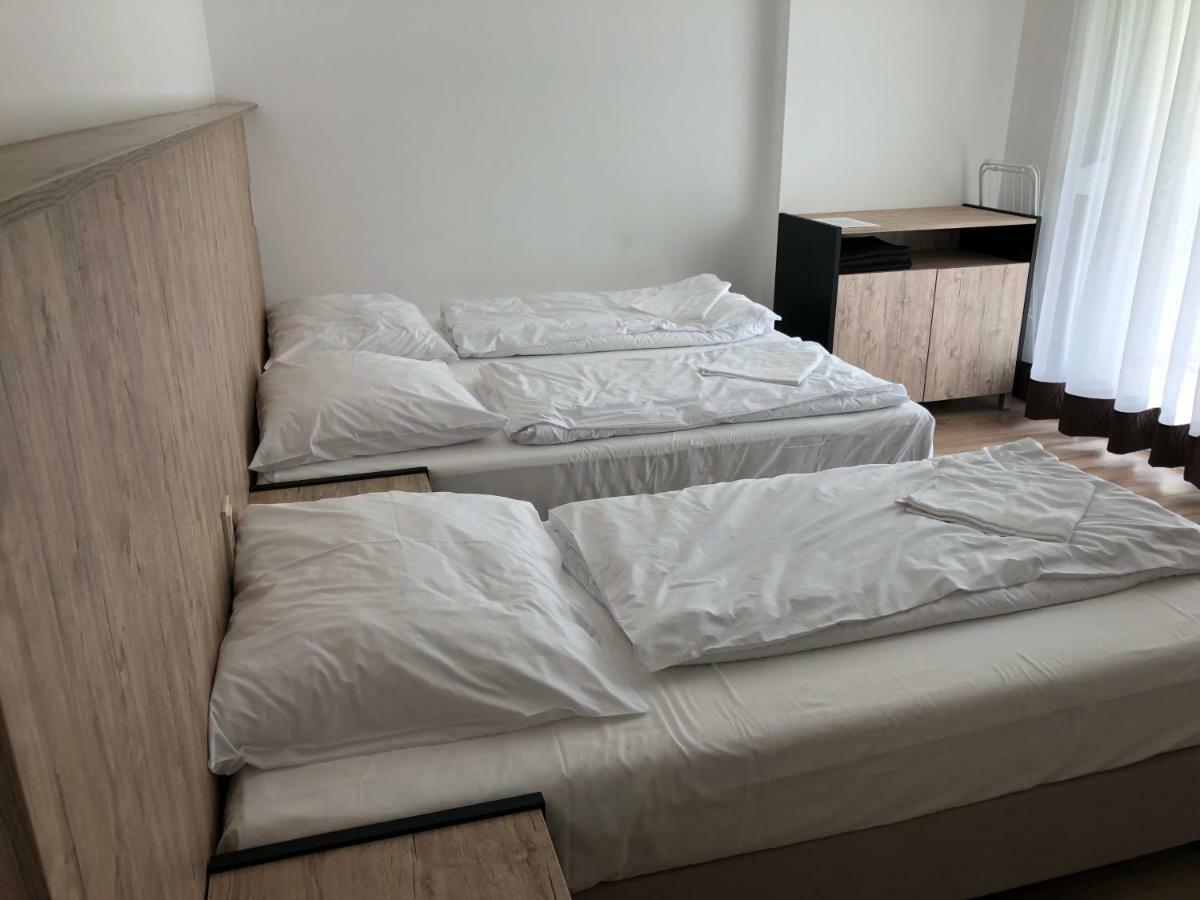 Duna Vendeghaz Hotel Fadd-Dombori Bagian luar foto