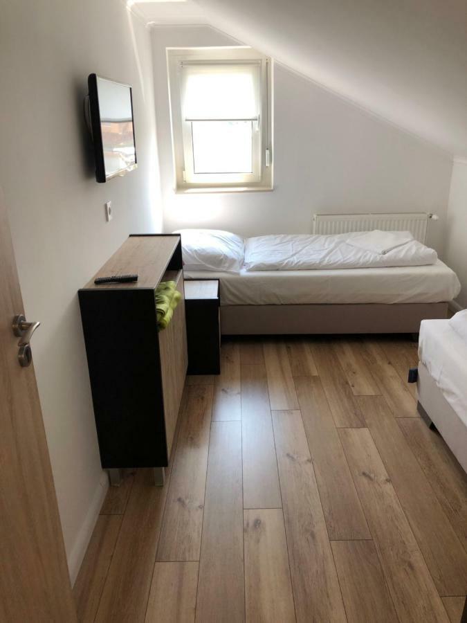 Duna Vendeghaz Hotel Fadd-Dombori Bagian luar foto