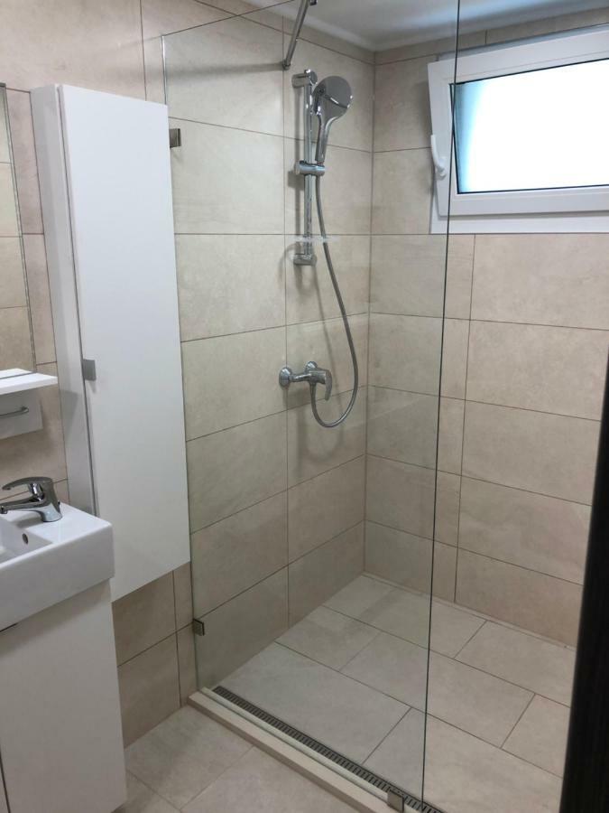 Duna Vendeghaz Hotel Fadd-Dombori Bagian luar foto